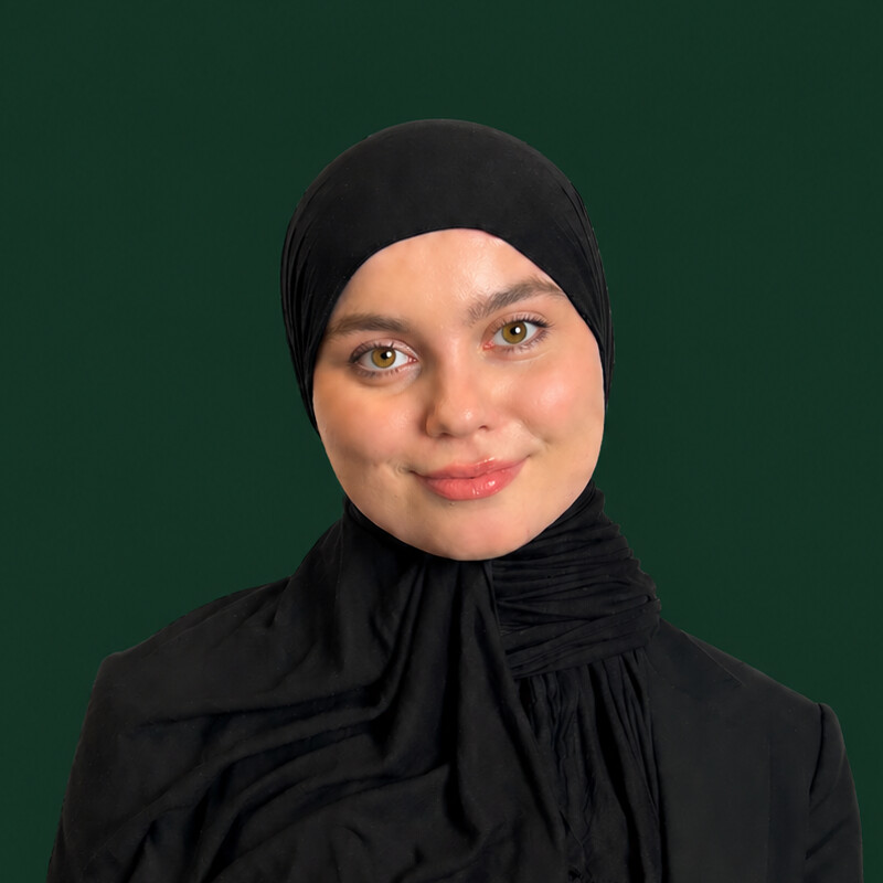 لينا بيسولا